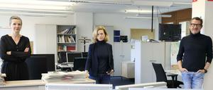 Katja Dietrich-Kröck, Sabine Schicketanz und Kai Diekmann in den coronabedingt leeren PNN-Redaktion in der Wilhelmgalerie am Platz der Einheit.