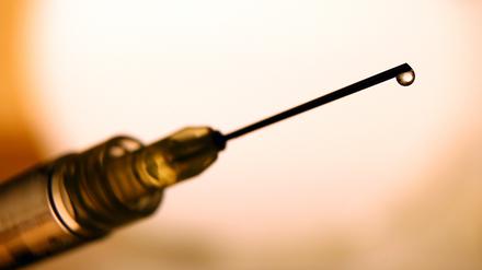 Infusionsspritzen für den einmaligen Gebrauch dürfen nicht wiederverwendet werden.
