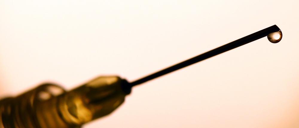 Infusionsspritzen für den einmaligen Gebrauch dürfen nicht wiederverwendet werden.