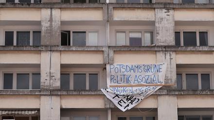 Protestplakat gegen den Abriss am Staudenhof.