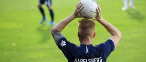 Torschütze zum 0:3 gegen Energie Cottbus: Babelsbergs Lukas Wilton.