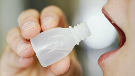 Potsdam möchte Coronafälle in Grundschulen per Gurgeltest schneller entdecken.