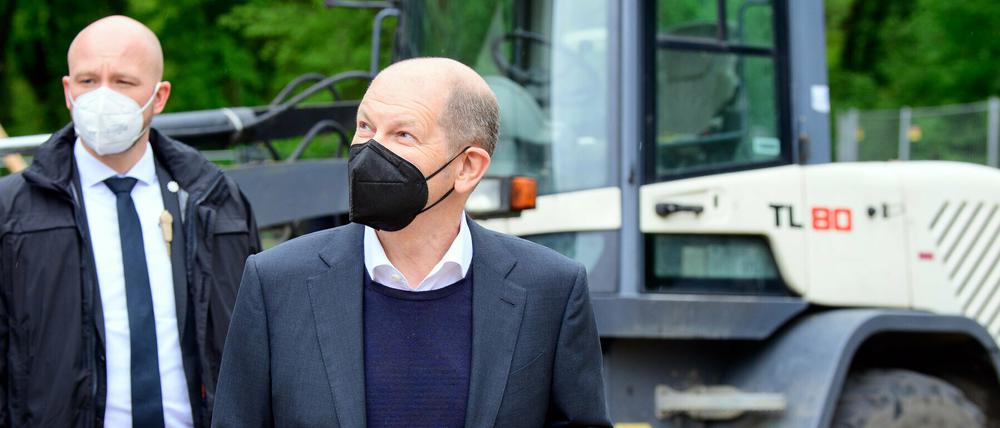 SPD-Kanzlerkandidat Olaf Scholz (r.) besuchte am Freitag eine Kita-Baustelle der Hoffbauer-Stiftung.