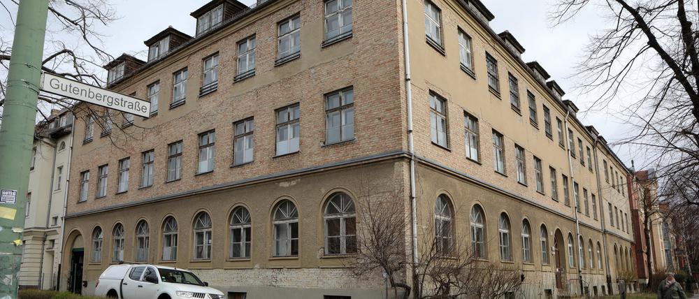 Vor der Sanierung. Das künftige Schulgebäude in der Gutenbergstraße auf einem Foto aus dem Jahr 2019