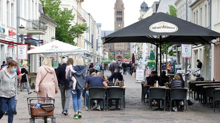 Dank der gesunkenen Corona-Zahlen darf die Außengastronomie in Potsdam wieder öffnen.