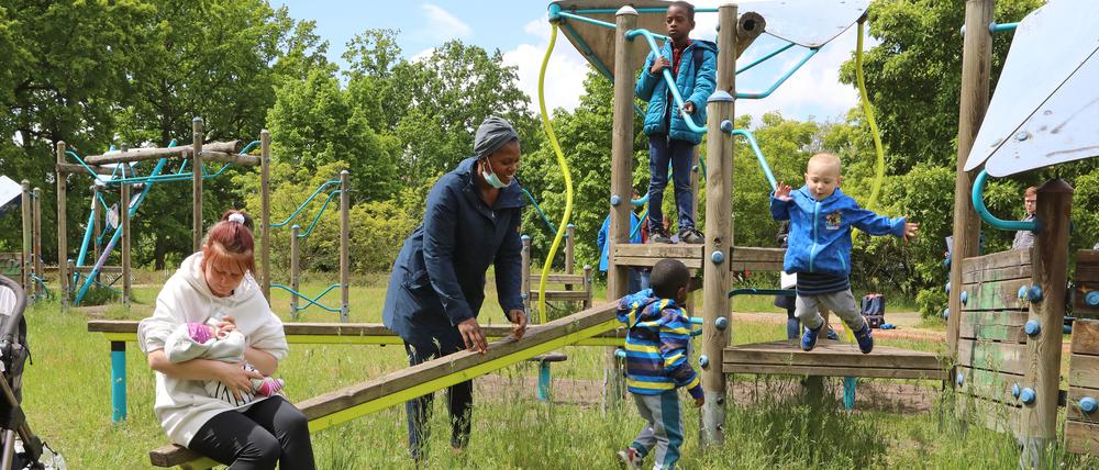 Der Spielplatz in der Wolfgang-Staudte-Straße in Drewitz wurde 1993 errichtet. Die Geräte müssen bald erneuert werden. 
