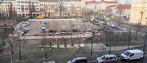 Schon seit Monaten wird der Luisenplatz vor allem als Parkfläche für das St. Josefs Krankenhaus genutzt