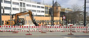 Baustelle vor dem Potsdamer Hauptbahnhof. 
