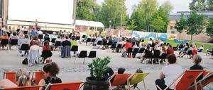 Sommerkino des Potsdamer Waschhaus an der Schiffbauergasse.