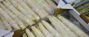 Die Räuber flüchteten mit den Tageseinnahmen anderer Spargelstände (Symbolbild).