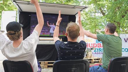 Im Lindenpark wurde schon vor dem EM-Start testgejubelt.