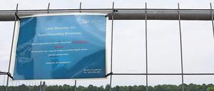 Nicht sicher? Die Stadt ließ den Aussichtspunkt an der Feldflur sperren.