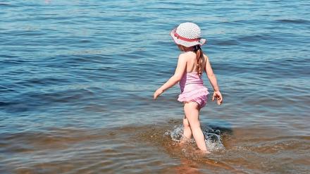 Planschen, baden, schwimmen: Das dürften sich viele Potsdamer für das Wochenende ins Programm geschrieben haben. 
