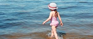 Planschen, baden, schwimmen: Das dürften sich viele Potsdamer für das Wochenende ins Programm geschrieben haben. 