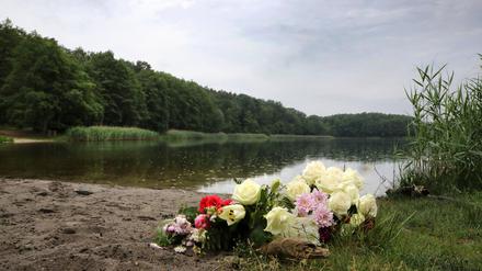 An der inoffiziellen Badestelle am Großen Lienewitzsee geschah der tragische Badeunfall.