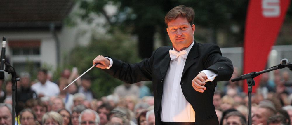 Klassik am Weberplatz findet 2021 wieder statt, auch Knut Andreas (hier im Jahr 2018) wird wieder dirigieren. 