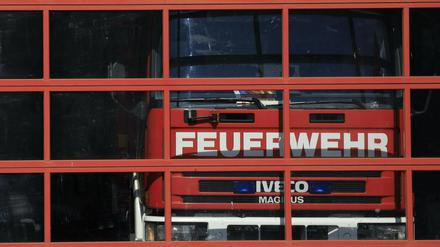 Die Feuerwehrleute brachten den Brand unter Kontrolle (Symbolbild).