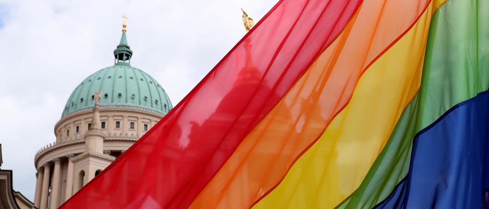Das Land will Beratungsangebote für Transmenschen noch stärker unterstützen.