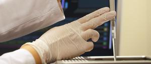 Bei der Sequenzierung einer PCR-Abstrichprobe vom 14. Juni hat das Bergmann-Klinikum die Delta-Variante nachgewiesen. 