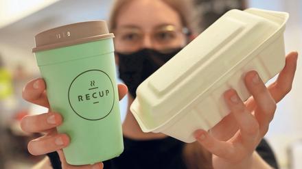 Das Café Midi im Treffpunkt Freizeit nutzt Pfandbecher und Einweggeschirr aus Papier oder Bambus.
