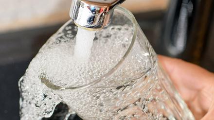 In manchen Bereichen Potsdams fließt am Mittwoch nur kaltes Wasser (Symbolbild).