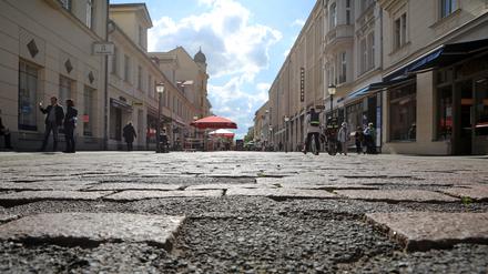In der Brandenburger Straße soll der "Boulevard des Films" entstehen - Granitplatten sollen an 50 Filme "made in Potsdam" erinnern.