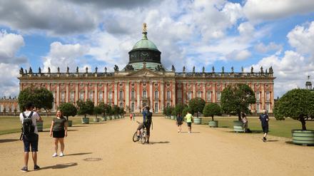 Das Neue Palais: Privatpersonen dürfen frei über die Verwendung ihrer Fotos in den Welterbeparks entscheiden.