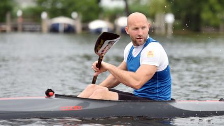 Der Kanute Ronald Rauhe beim  Training auf der Havel am Sportpark Luftschiffhafen in Potsdam.