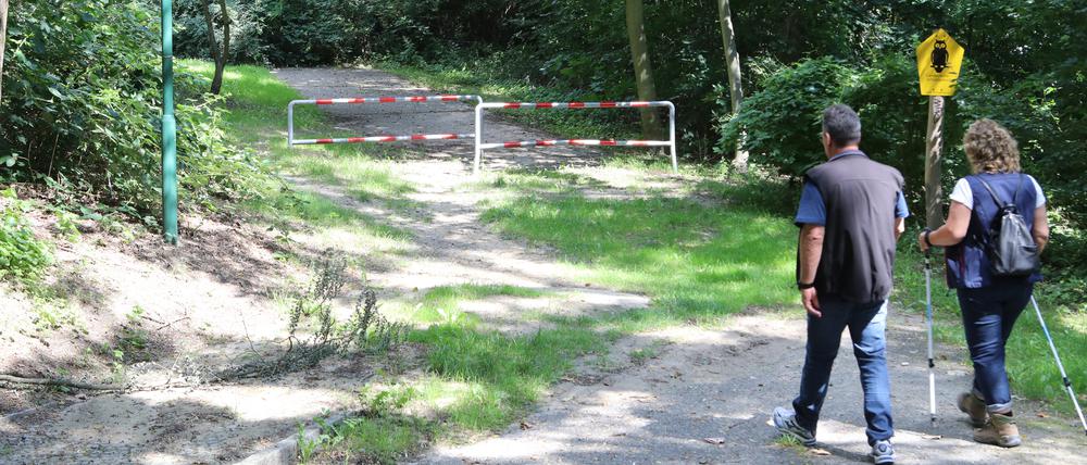 Sackgasse. Der Uferweg am Groß Glienicker See ist gesperrt