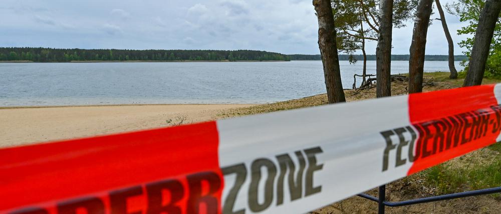 Der Helenesee bleibt aus Sicherheitsgründen komplett gesperrt.