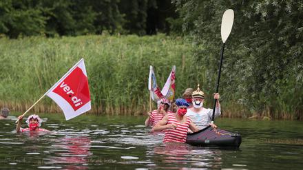 Im Sommer 2020 demonstrierte Verdi für einen Traifvertrag bei Fridericus im Heiligen See.