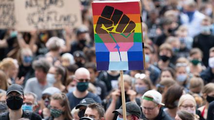 Teilnehmer einer Demonstration gegen Rassismus (Archivbild).