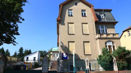 Derzeit steht die Schiller-Grundschule auch noch unter Quarantäne - wegen eines Corona-Ausbruchs.