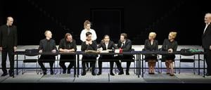 "Der Kaufmann von Venedig" in der Inszenierung von Malte Kreutzfeldt, mit Andreas Spaniol als Antonio (l.) und Joachim Berger als Shylock (r.).