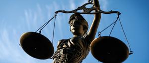 Das Urteil wird derzeit geprüft.