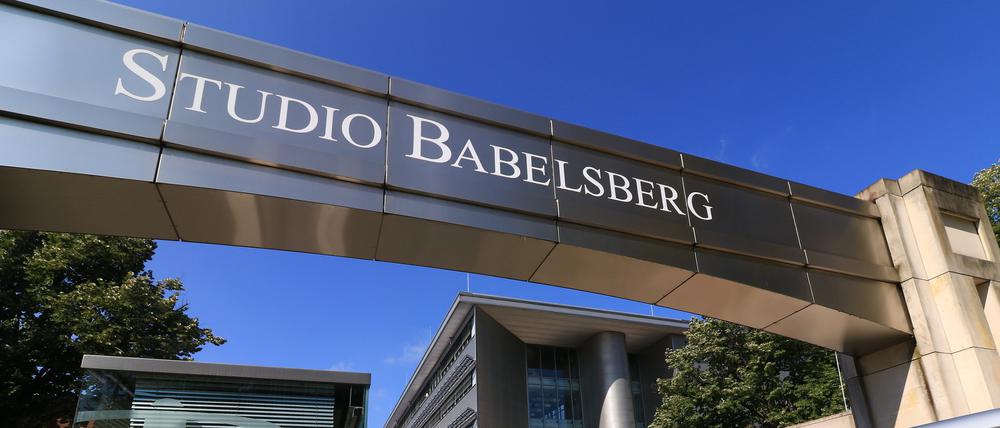 Tor am Eingang zum Studio Babelsberg.