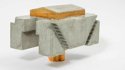Susanne Piotters Skulptur "Artefakt No. 31", zu sehen in "Three Point Turn" im KunstHaus Potsdam.