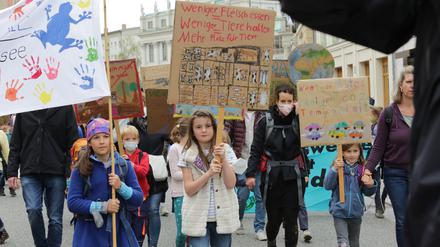 Etwa 2600 Menschen nahmen an der Aktion teil.