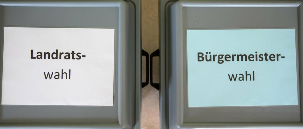 In einer Brandenburger Stichwahl unterstützt die SPD eine parteilose Kandidatin gegen einen AfD-Kandidaten.