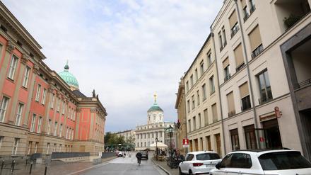 Potsdams neue Mitte am Alten Markt. Dort wohnt Olaf Scholz.