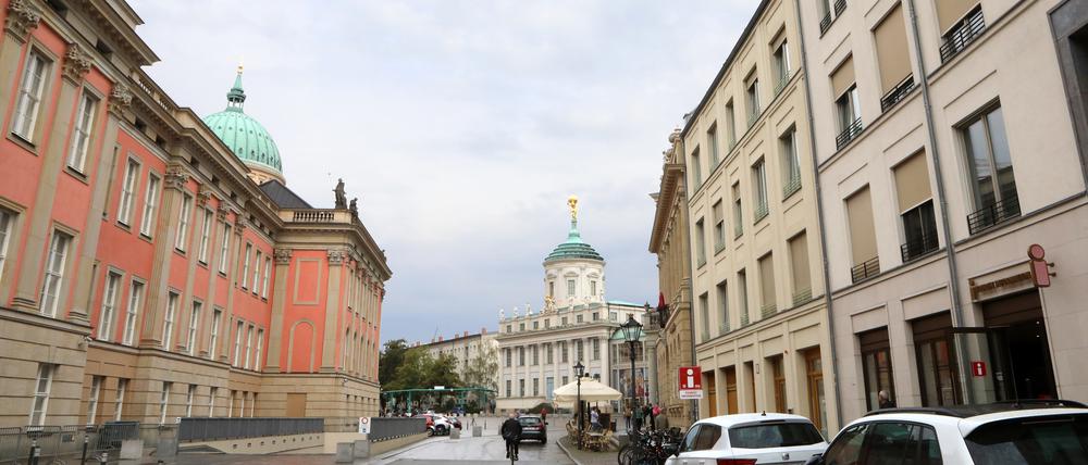 Potsdams neue Mitte am Alten Markt. Dort wohnt Olaf Scholz.