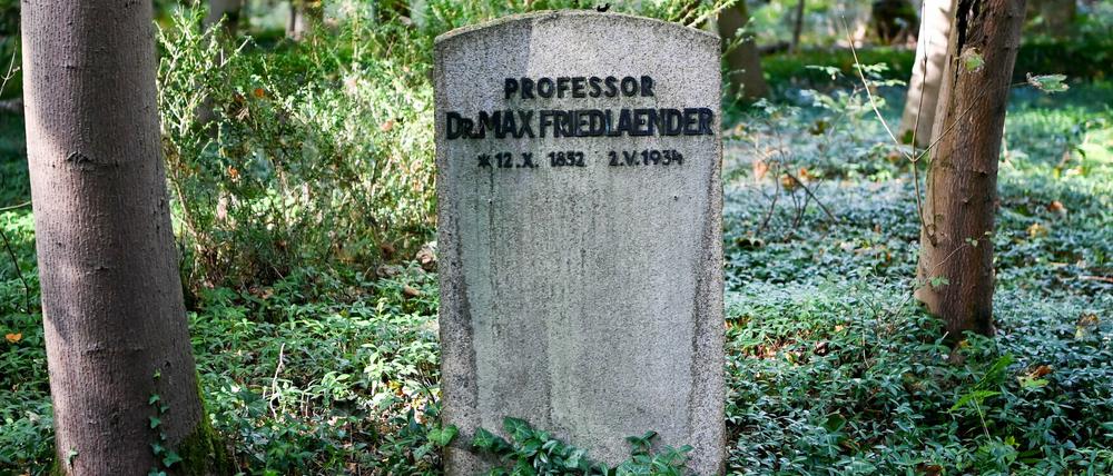 Der Grabstein von Max Friedlaender.