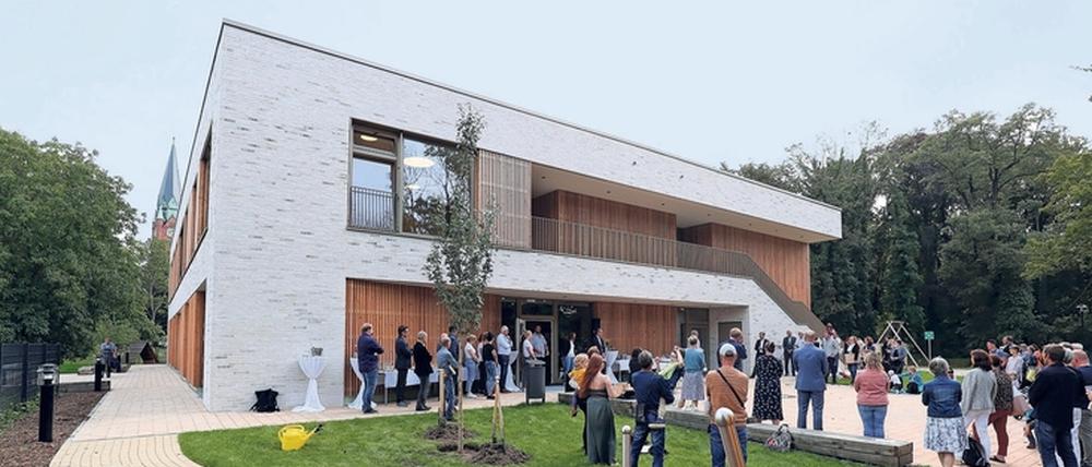 Platz für Kinder. Im September wurde die Integrationskita auf Hermannswerder eröffnet. In der Kita der evangelischen Hoffbauerstiftung ist Platz für bis zu 126 Kinder. 