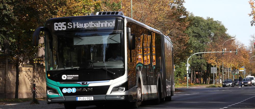 Der Bus war am Freitagabend relativ leer.