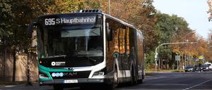 Der Bus war am Freitagabend relativ leer. 