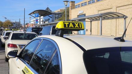 Der Taxistand am Potsdamer Hauptbahnhof.