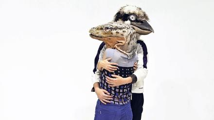 Von Echsen und Vögel: Die Kölner Kompanie El Cuco mit „Just before Falling“.