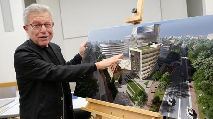 Architekt Daniel Libeskind stellte seinen Entwurf in Potsdam vor.