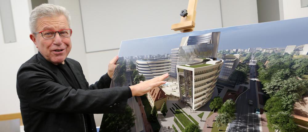 Architekt Daniel Libeskind stellte seinen Entwurf in Potsdam vor.