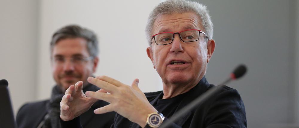 Architekt Daniel Libeskind bei der Pressekonferanz in Potsdam.